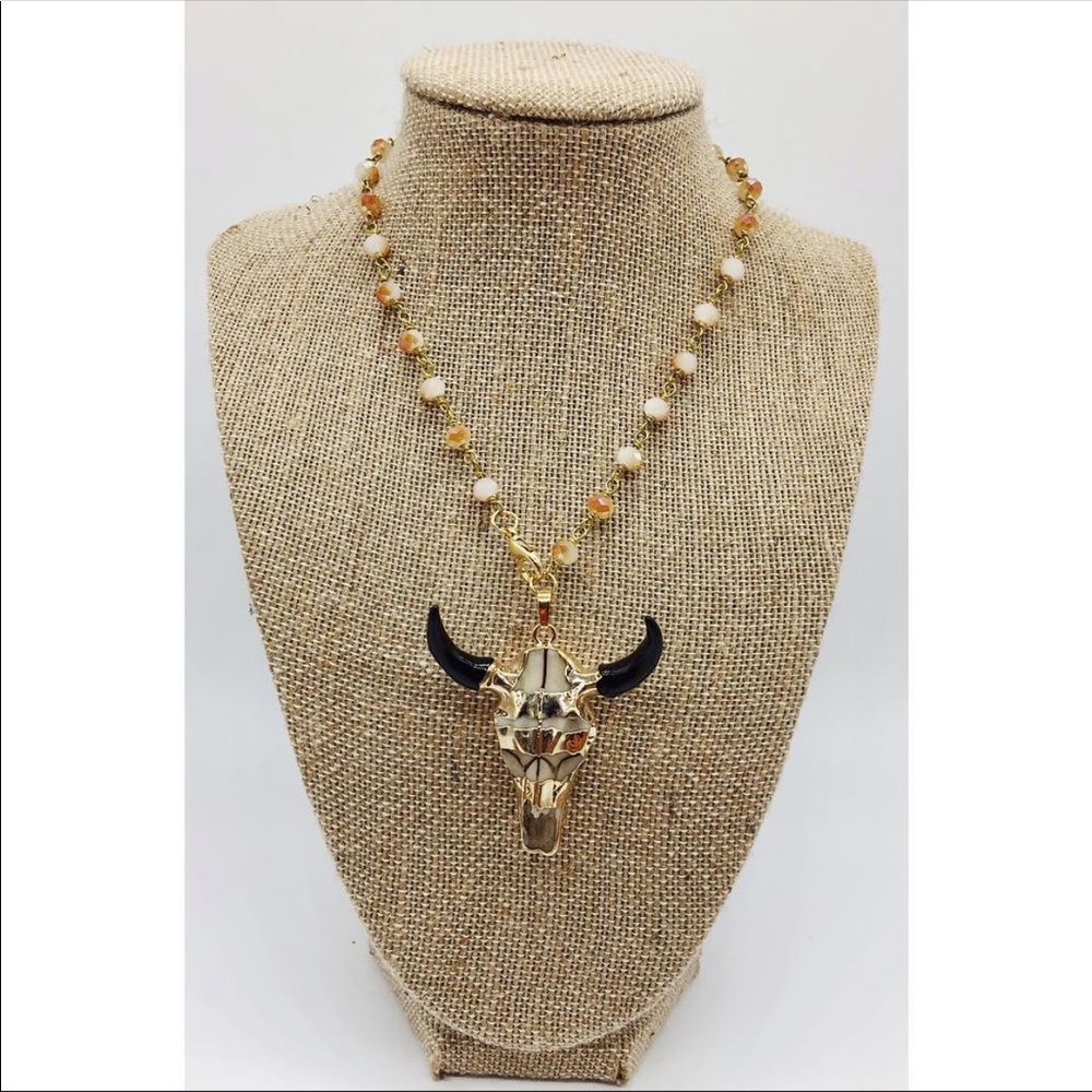 Handmade jewelry made by me! Swipe! Black/Nude